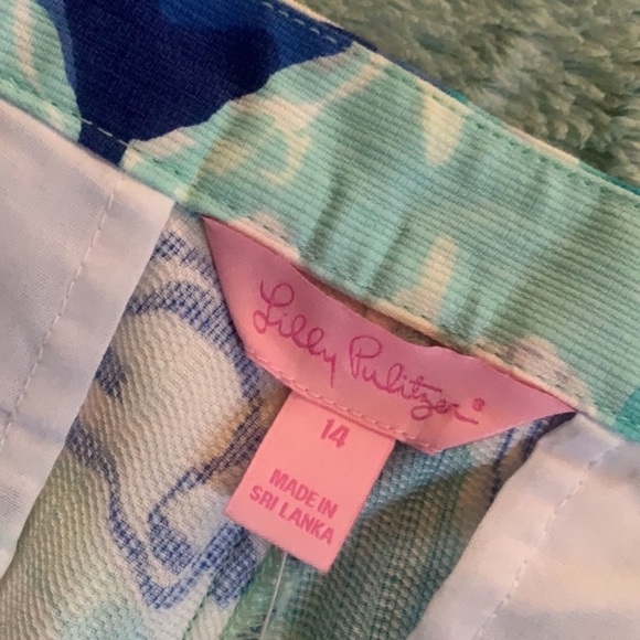 Lilly Pulitzer Shorts - Picture 4 of 10